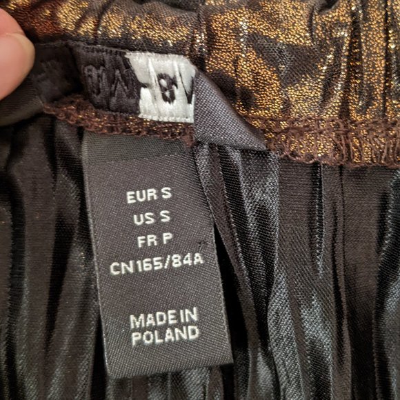 H&M Halter Tank Top Shimmery Size Small - Picture 7 of 10